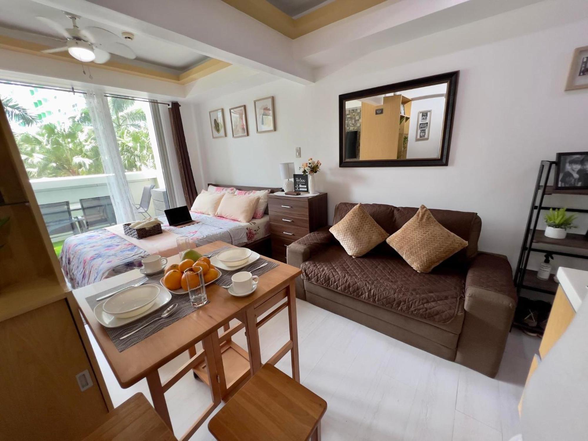 Beach Front Living In The Heart Of The City, Azure Residences مانيلا المظهر الخارجي الصورة