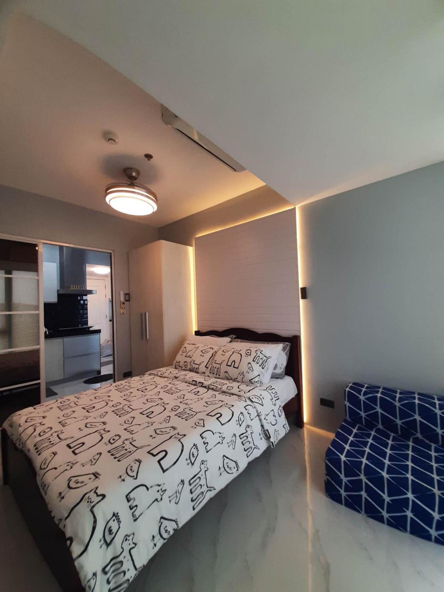 Beach Front Living In The Heart Of The City, Azure Residences مانيلا المظهر الخارجي الصورة