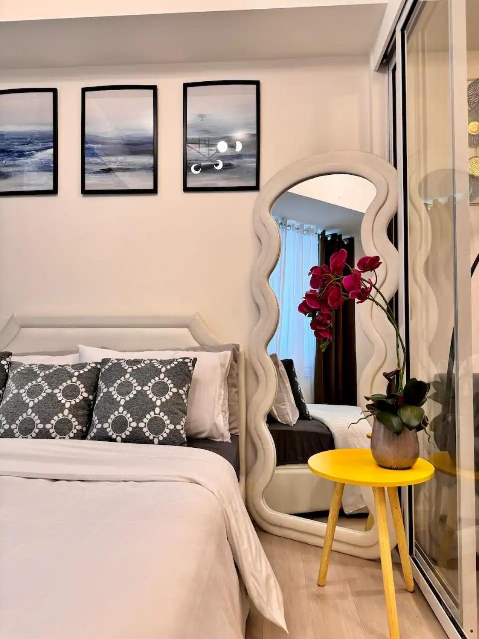 Beach Front Living In The Heart Of The City, Azure Residences مانيلا المظهر الخارجي الصورة
